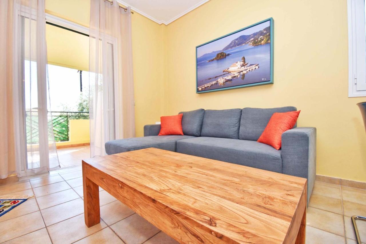 Appartement Pebbles And Sea At With Shared Pool Barbati